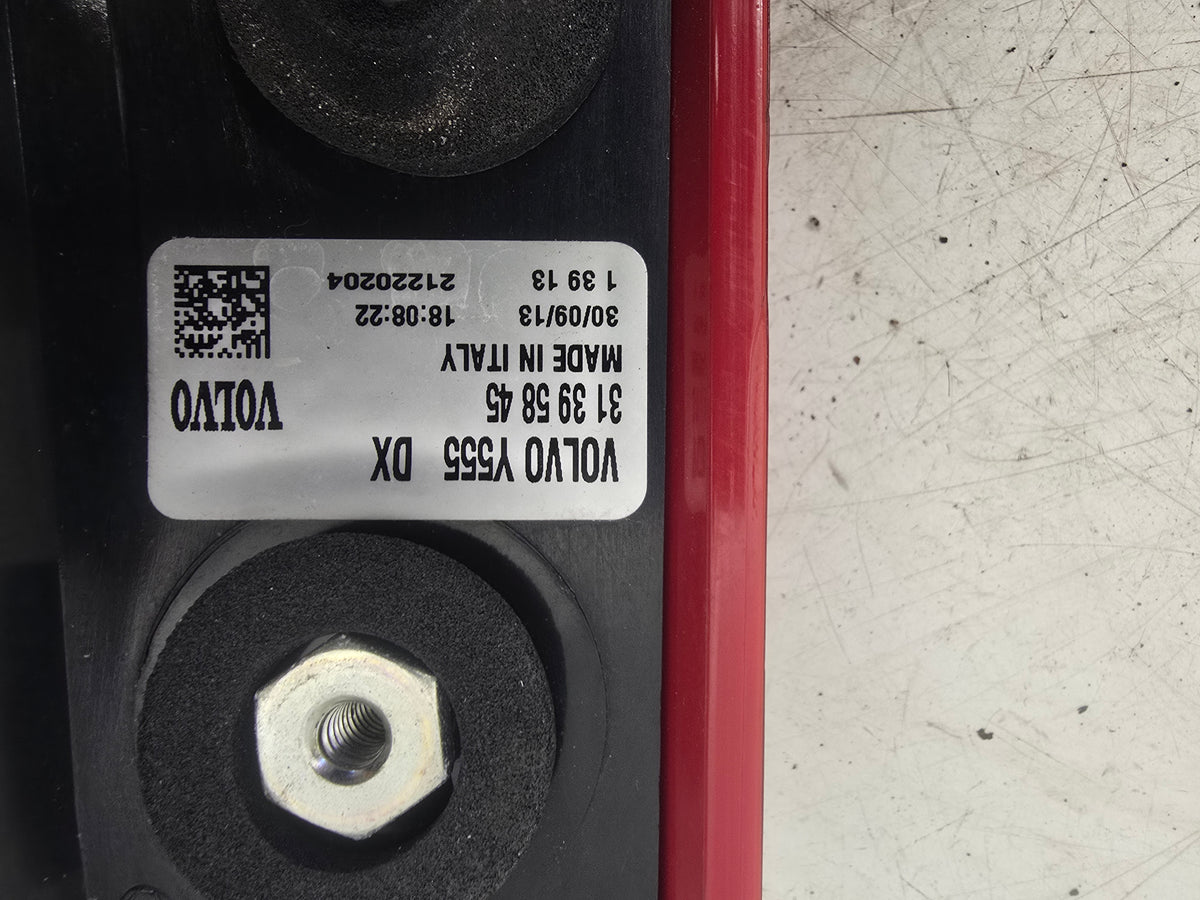 2012-2019 Volvo V40 Hatchback Rear Right Tail Light on Body 31395845 Bursting Blue Genuine