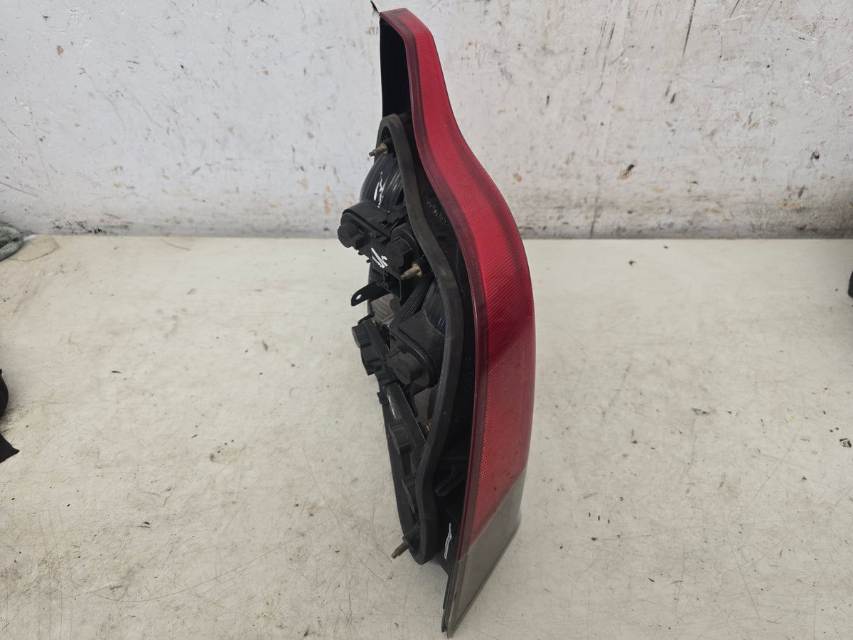 2000-2004 Volvo S60 Rear Left Brake Light 8664081 Genuine Passenger Side