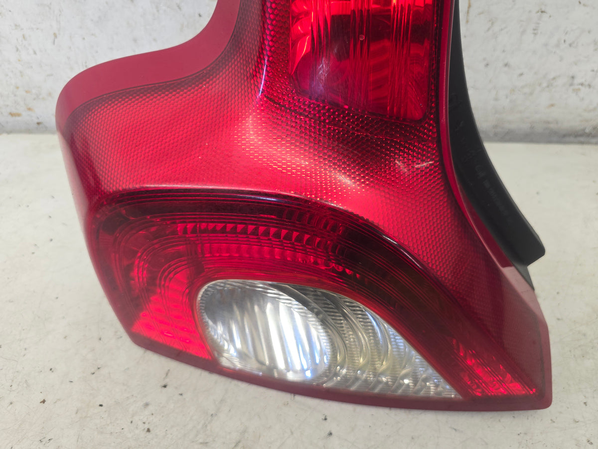 31213913 Volvo C30 Rear Left Tail Light On Body 2006–2013 Genuine OEM — VS Breakers