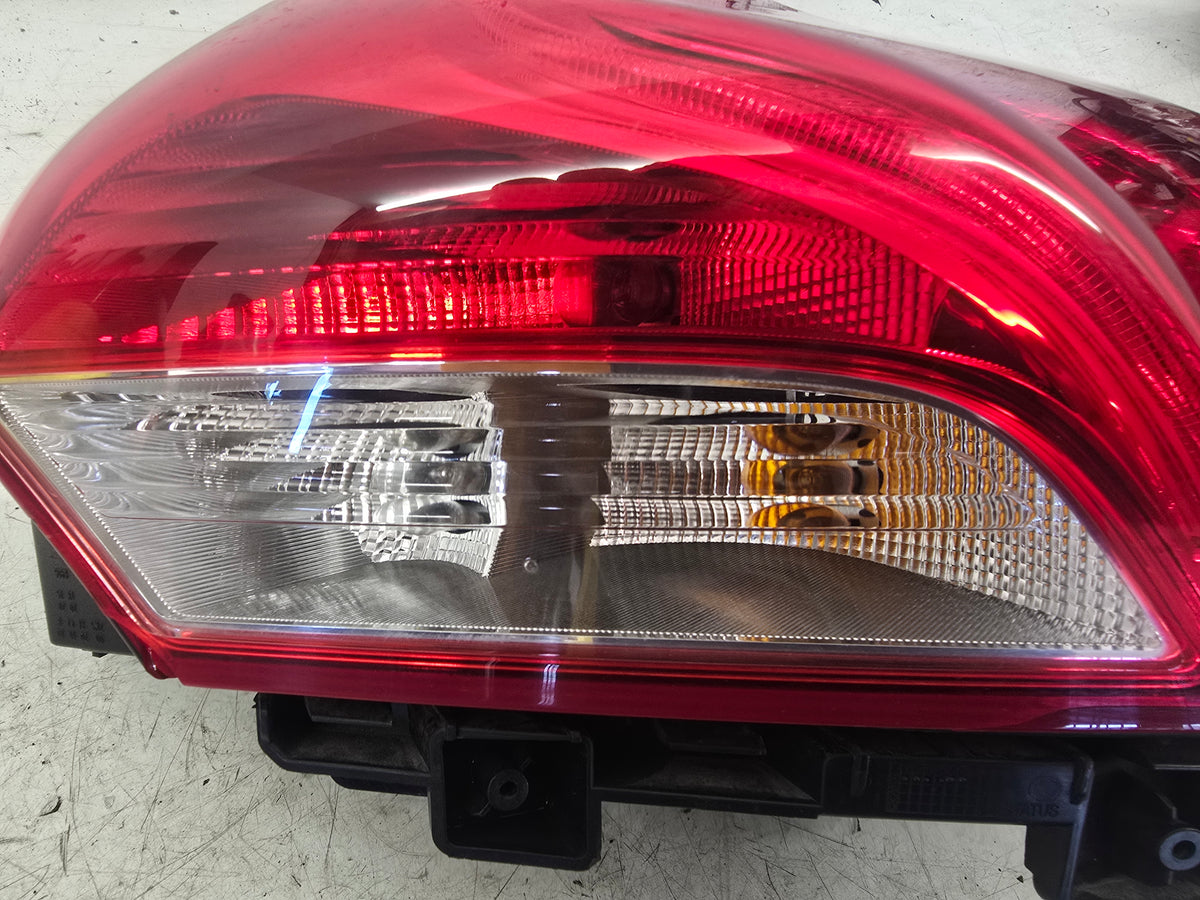 31395845 Volvo V40 Right Rear Tail Light On Body 2012-2019 Genuine Onyx Black