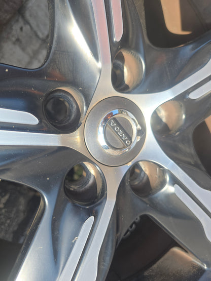 2012-2019 Volvo V40 Hatchback Diamond Cut Alloy Wheel 31423871 — Genuine