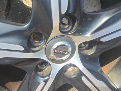 31423871 Volvo V40 Hatchback Ixion 3 Diamond Cut Alloy Wheel 17" 7J 5x108 ET50 2012–2019