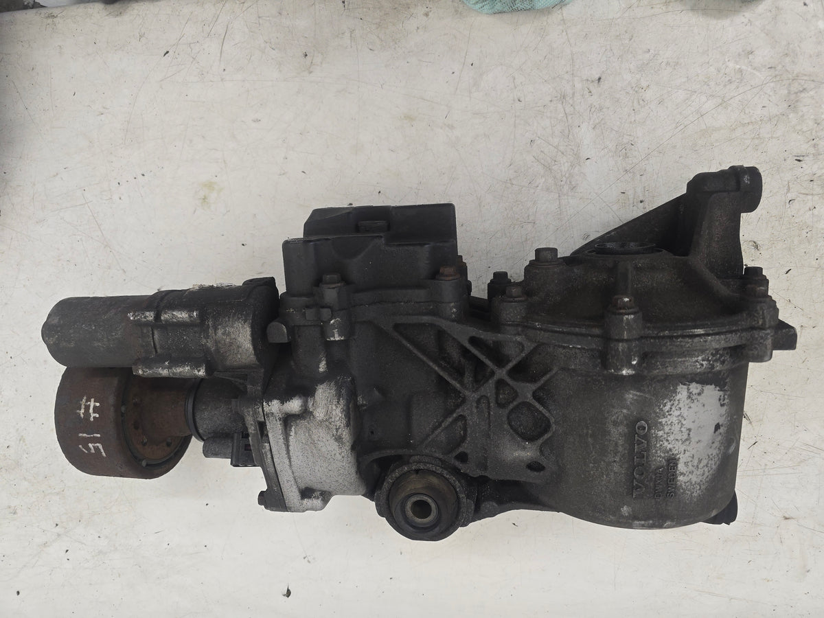 2013-2017 Volvo XC60 D5 Rear Differential Assembly AOC Control Unit Oil Pump 36012670 36011385 36011386 31367750