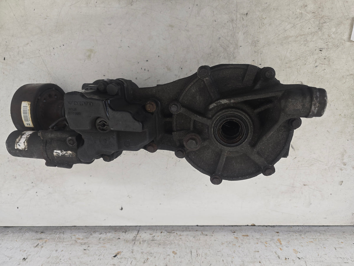 2013-2017 Volvo XC60 D5 Rear Differential Assembly AOC Control Unit Oil Pump 36012670 36011385 36011386 31367750