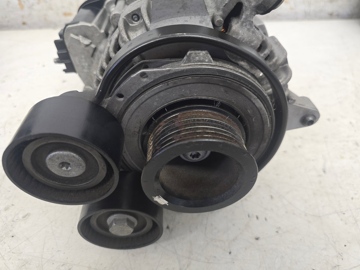 31652870 Volvo XC60 II B4 Mild Hybrid 48V ISAM Alternator 2017–2026 1969cc Diesel AWD — 0127813009