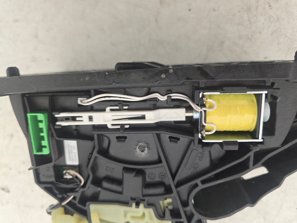 31437819 Volvo V40 Hatchback Automatic Gear Selector Gearstick 2012-2019 Genuine OEM