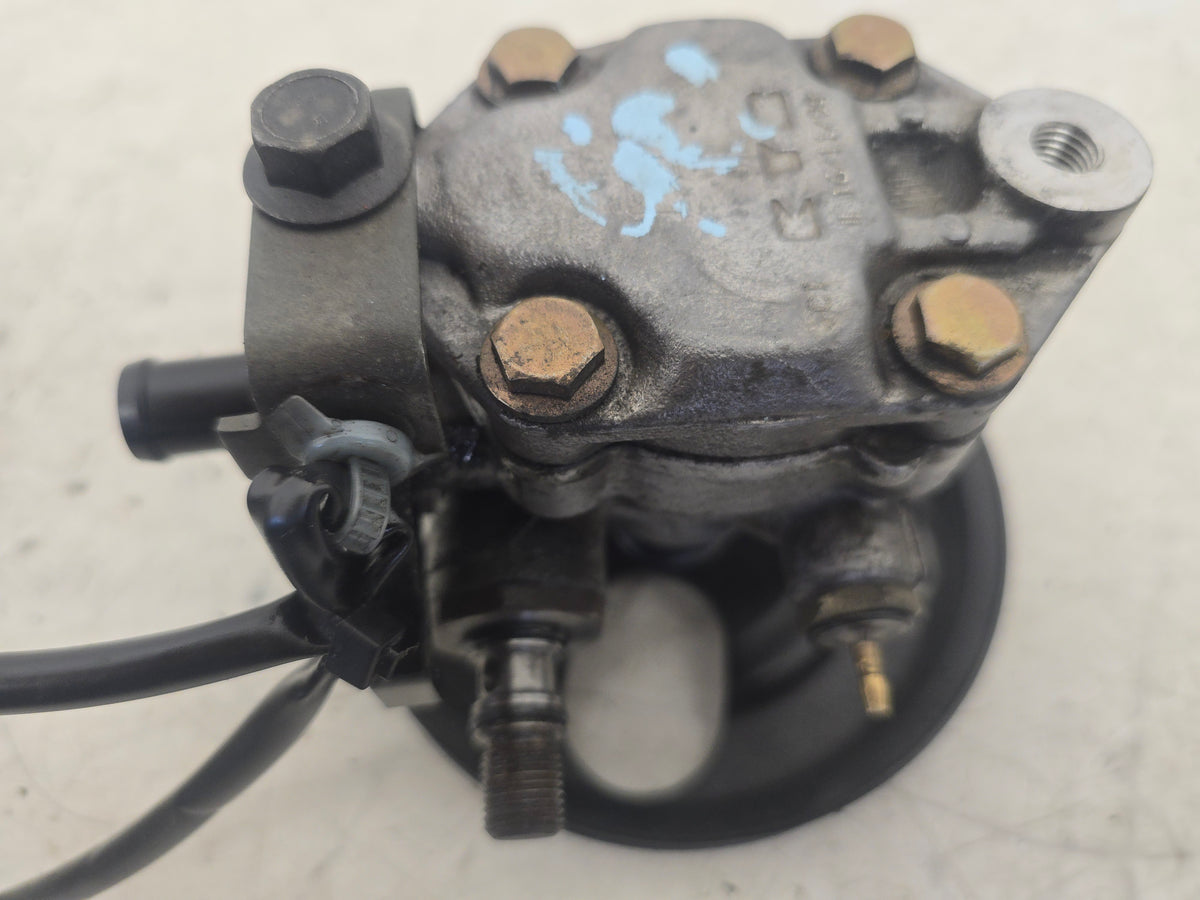 2003-2007 Volvo V40 1.8 Petrol Power Steering Pump B4184SM Genuine — VS Breakers