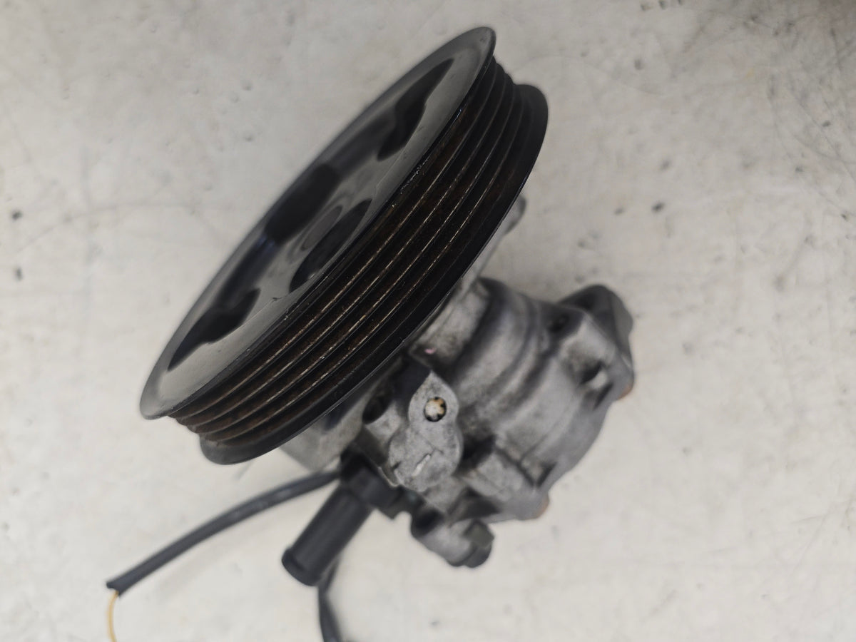 2003-2007 Volvo V40 1.8 Petrol Power Steering Pump B4184SM Genuine — VS Breakers