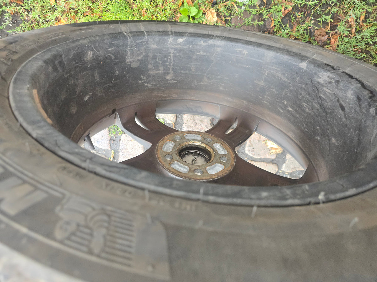 31423931 Volvo XC60 II 19" Diamond Cut Alloy Wheel 5x108 ET50.5 with 235/55/19 Michelin Cross Climate Tyre 2020-2026