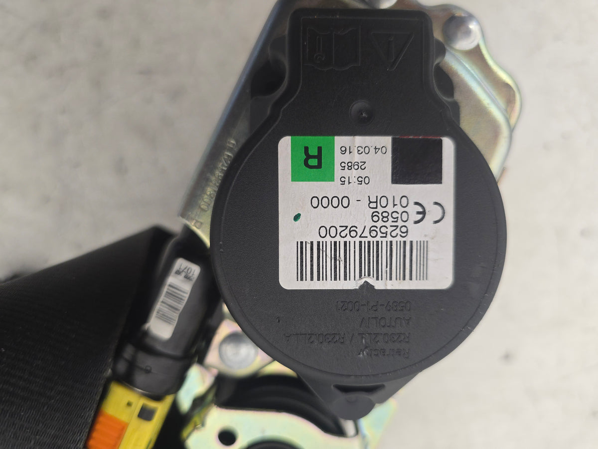 39844548 Volvo XC90 II Front Right Driver Seat Belt 2015-2030 Genuine — VS Breakers Nottingham