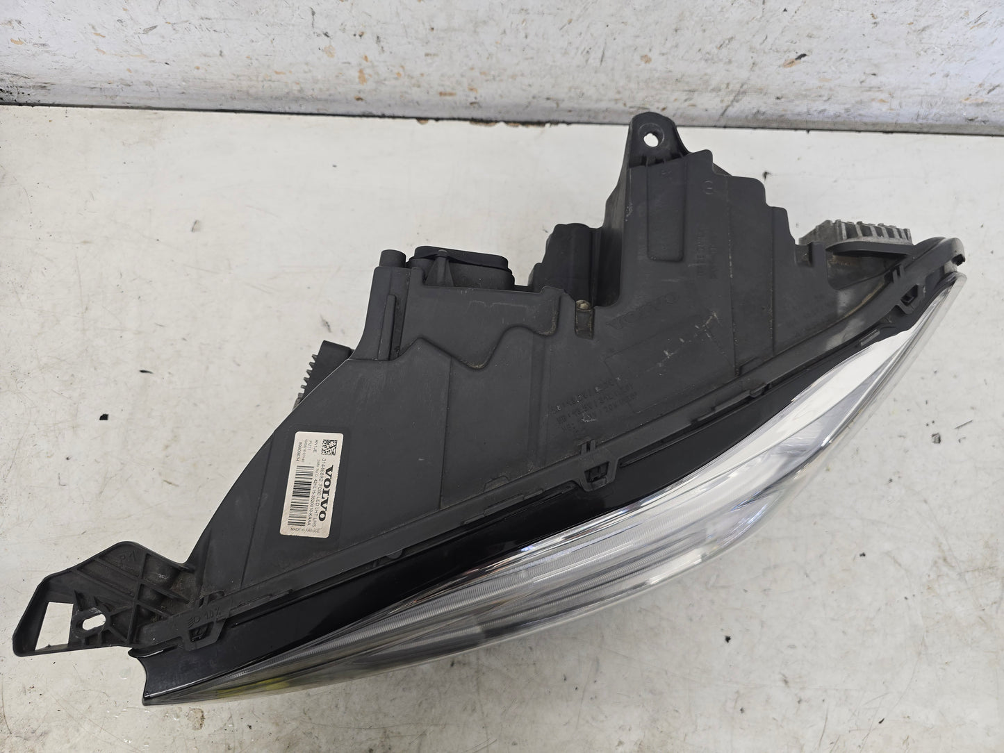 2015-2018 Volvo XC90 II Left LED Headlight 31446882 — Genuine OEM Passenger Side, VRAC Grade A