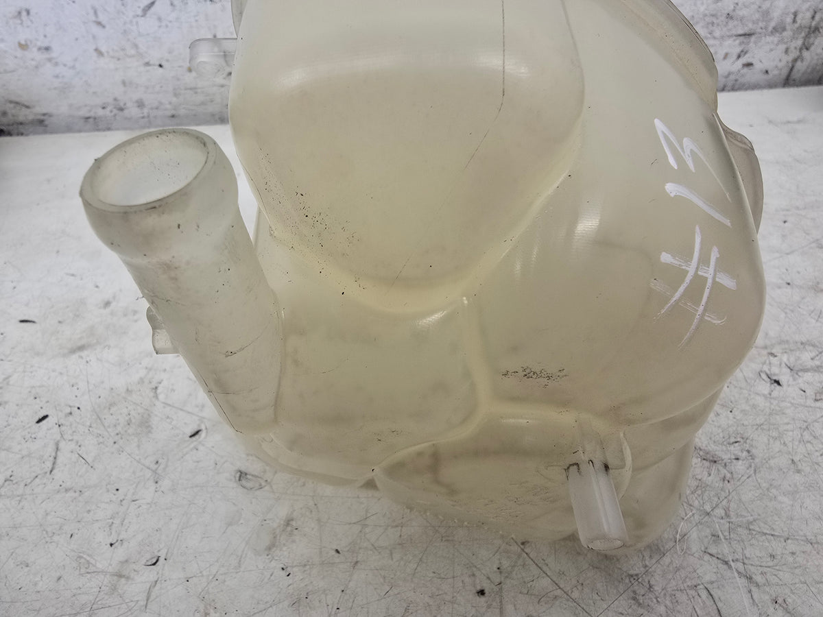 31465682 Genuine Volvo XC90 Coolant Expansion Tank 2015-2025 D4204T11 — Also Fits V90, XC60, S90, S60, V60 & Polestar 1