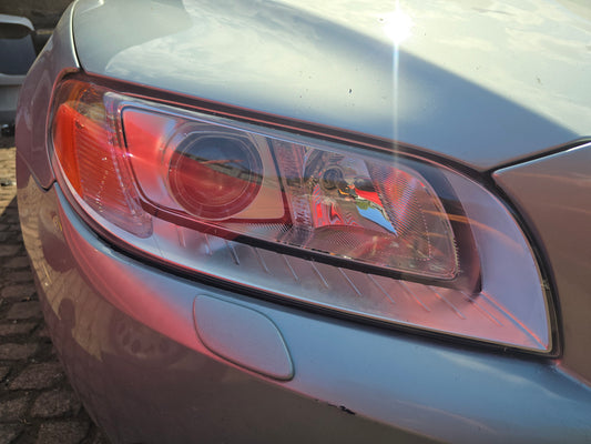 2007-2009 Volvo V70 III Driver Side Headlight Genuine OEM RHD — VS Breakers Nottingham