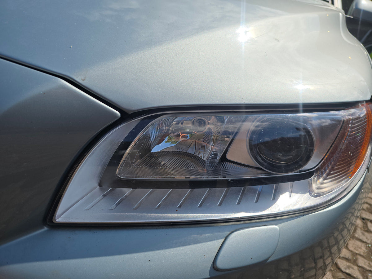 2007 Volvo V70 III Left Passenger Headlight 2521cc Petrol Genuine — VS Breakers