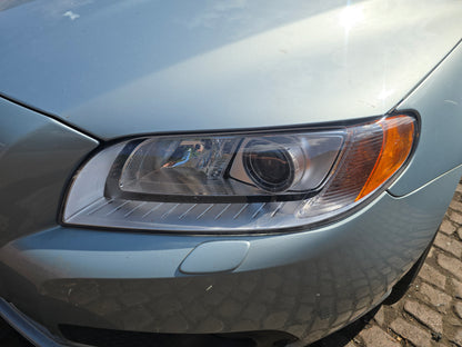 2007 Volvo V70 III Left Passenger Headlight 2521cc Petrol Genuine — VS Breakers