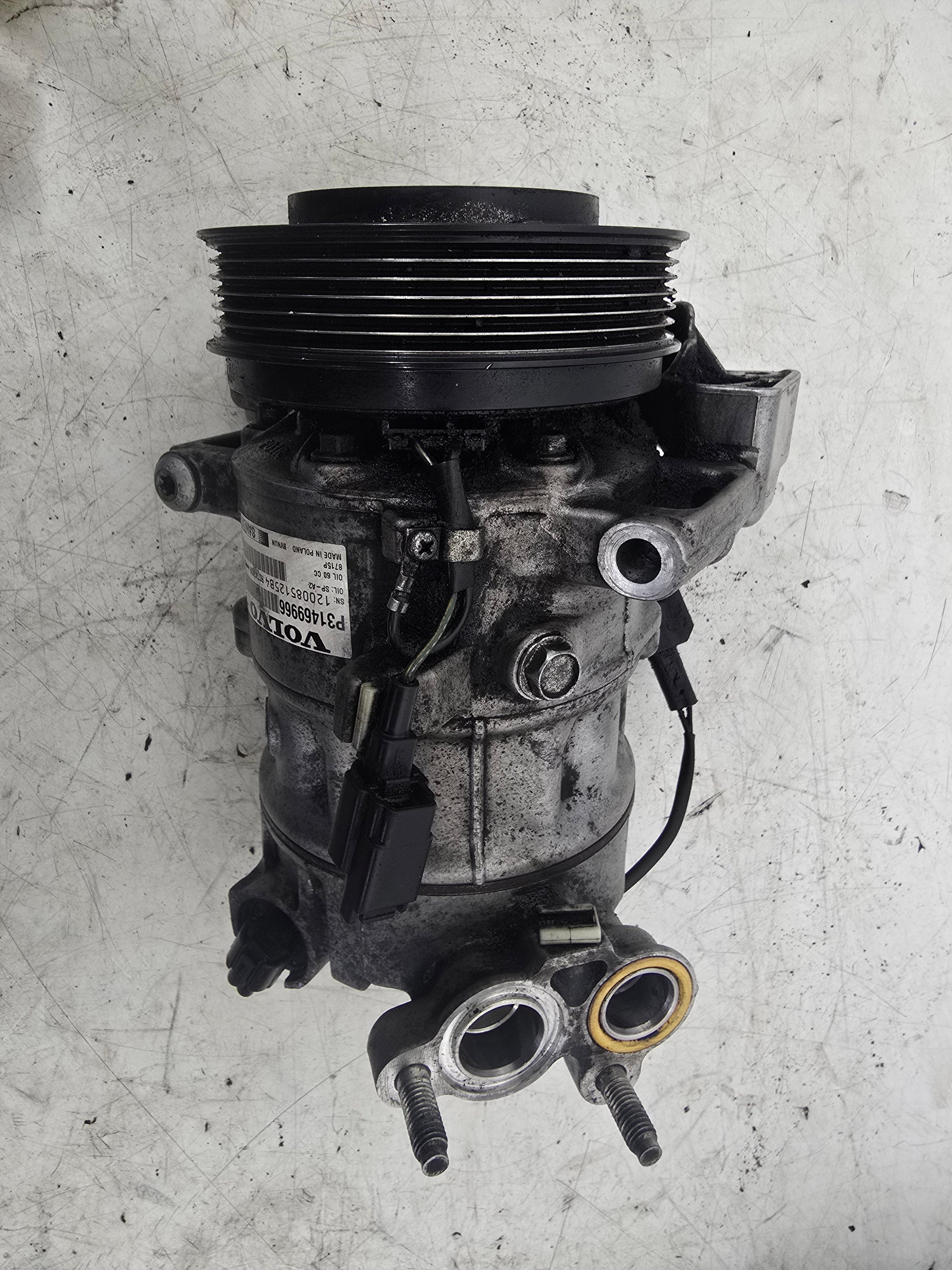 2015-2019 Volvo V40 2.0D A/C Air Con Compressor 31469966 | VS Breakers Nottingham