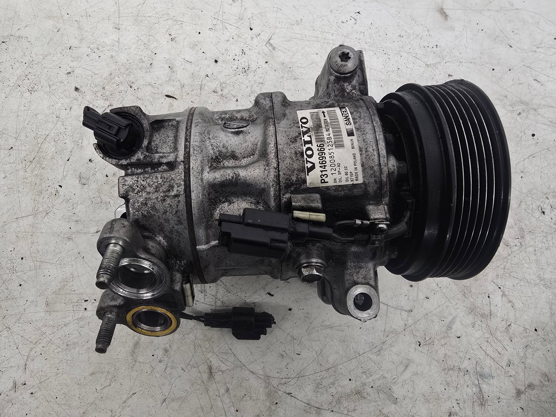 2015-2019 Volvo V40 2.0D A/C Air Con Compressor 31469966 | VS Breakers Nottingham