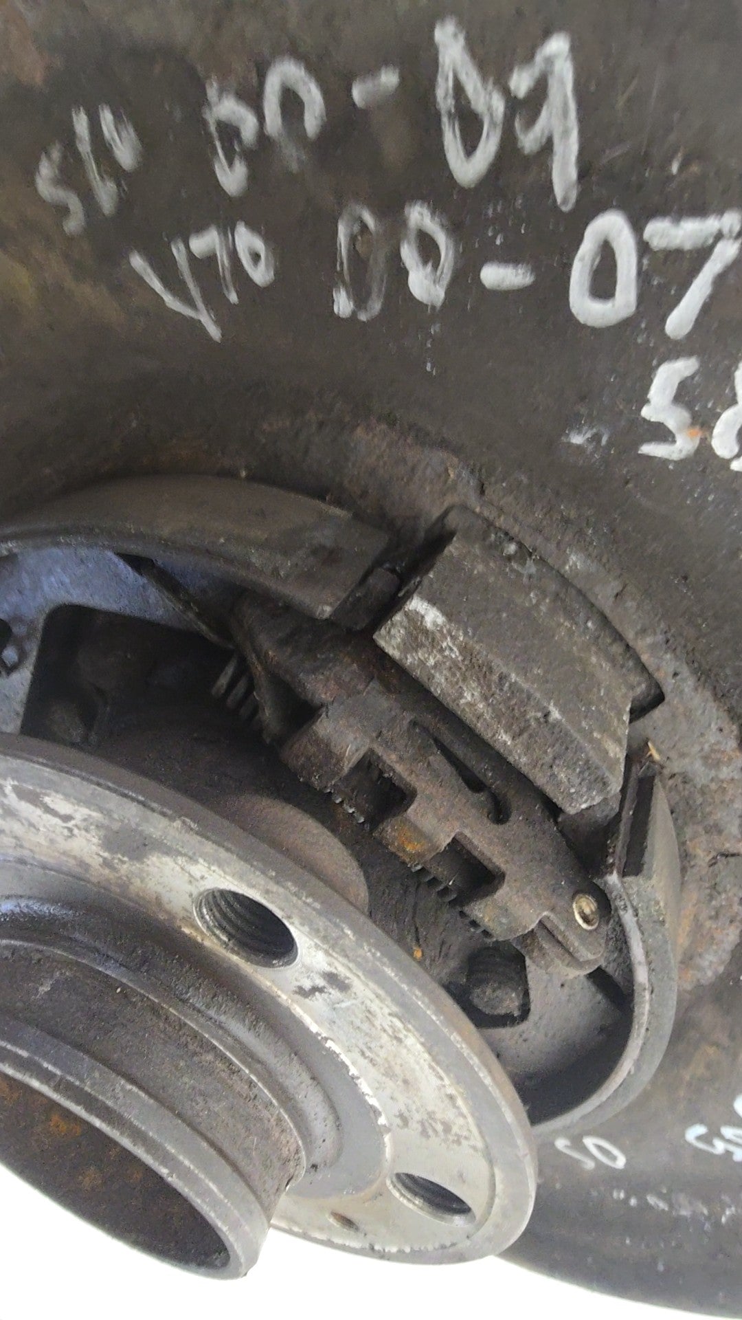 9200624 Volvo S80 V70 S60 Rear Right Driver Wheel Hub 1998-2006 Genuine