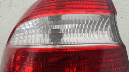 30621887 Volvo V40 Estate Rear Left Passenger Light Assembly 2000-2004 1587cc Petrol