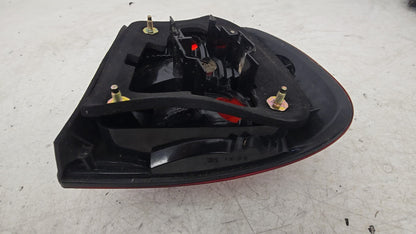30621887 Volvo V40 Estate Rear Left Passenger Light Assembly 2000-2004 1587cc Petrol