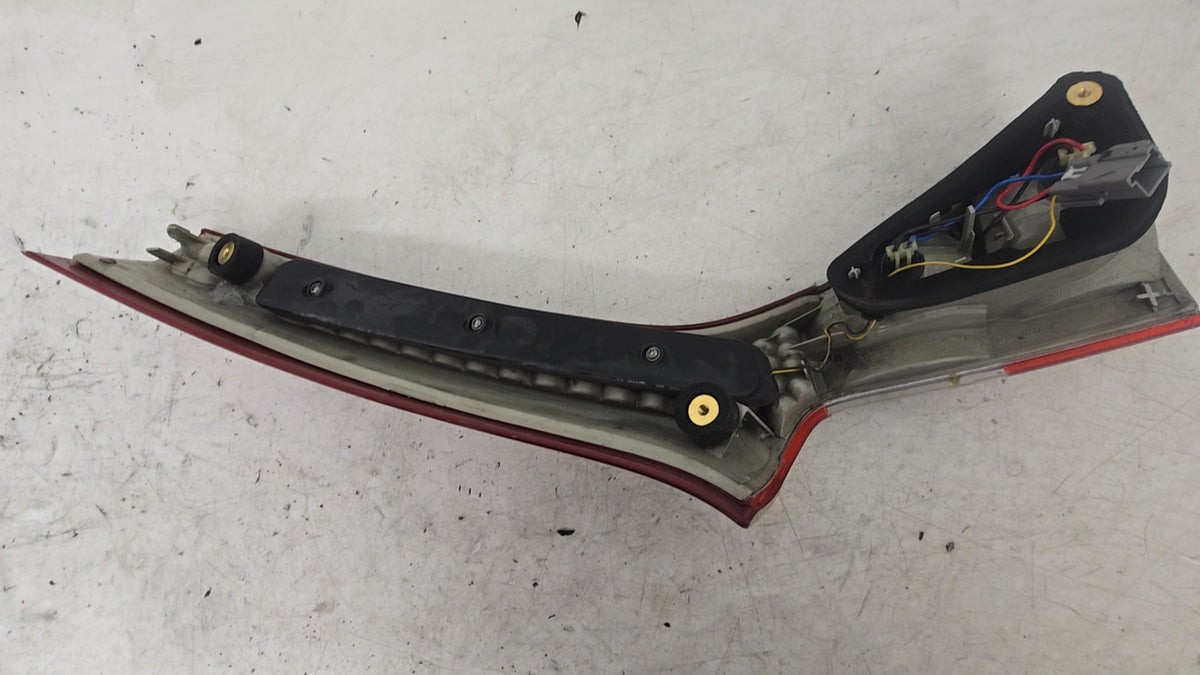 31265458 Volvo XC70 Rear Right Tailgate Light Assembly 2007-2013 — VS Breakers
