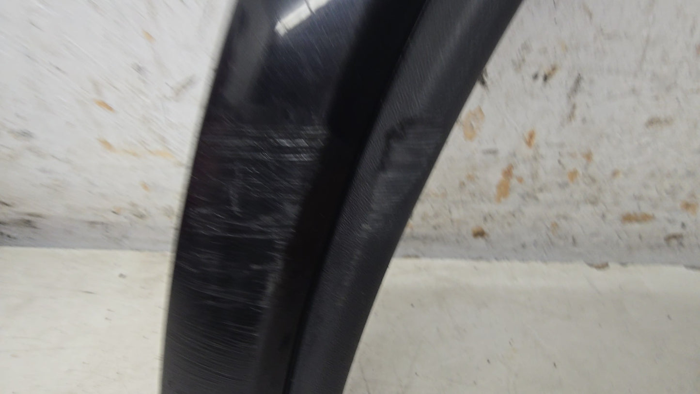 30779577 Volvo XC90 Front Left Passenger Wheel Arch Trim 2006-2015 — VS Breakers Nottingham