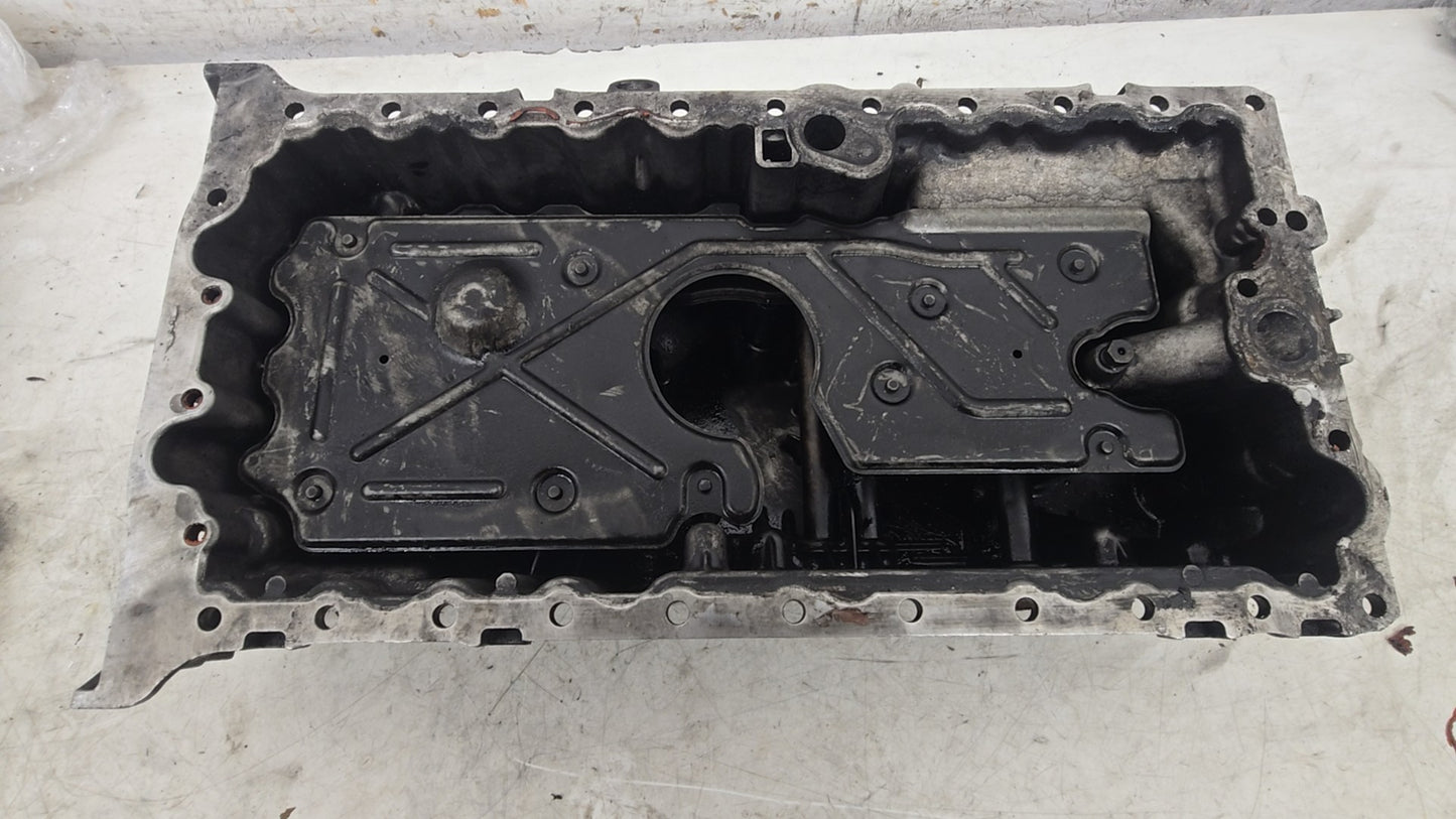 Volvo XC90 V70 XC70 S60 Oil Pan Sump 30777535-AA 2005-2015 | Genuine | VS Breakers