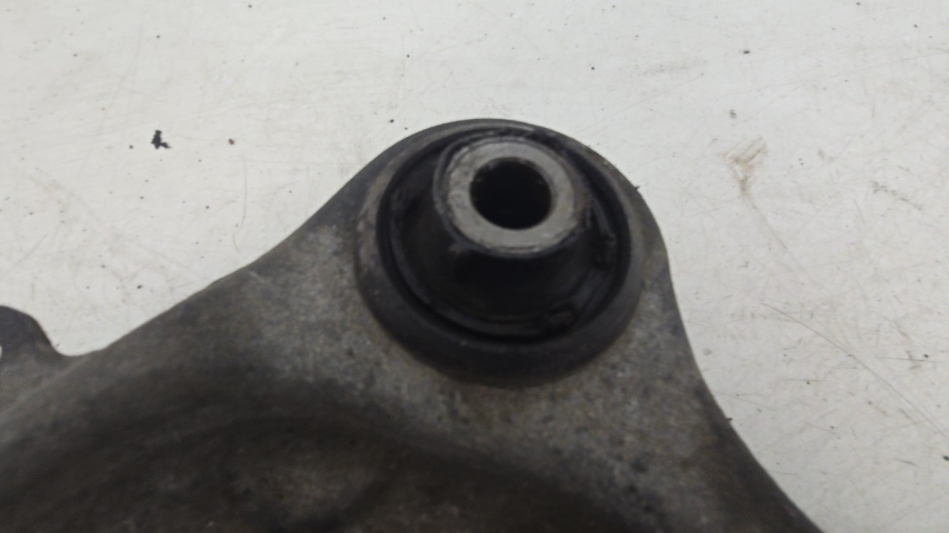 31429320 Volvo V60 Front Right Lower Control Arm 2010-2018 Genuine D4162T