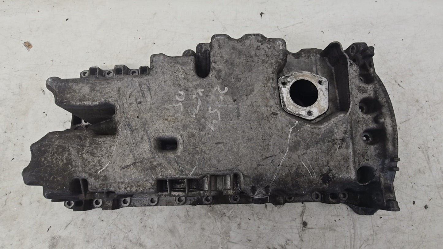 2008-2010 Volvo XC70 2.4D Genuine Oil Pan Sump 30777968 | VS Breakers Nottingham