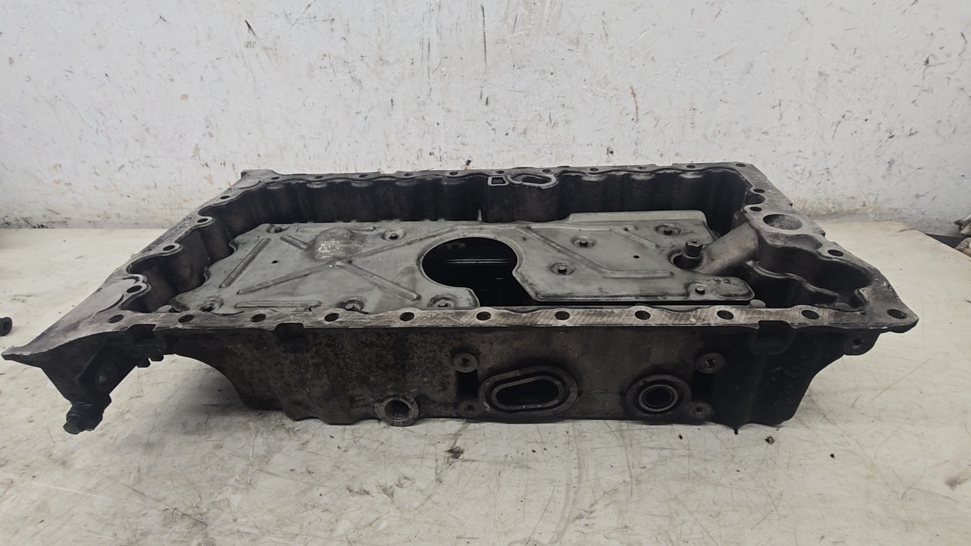 2005-2014 Volvo XC90 S60 V70 XC70 2.4 D5 Oil Sump Pan 30777966 Genuine