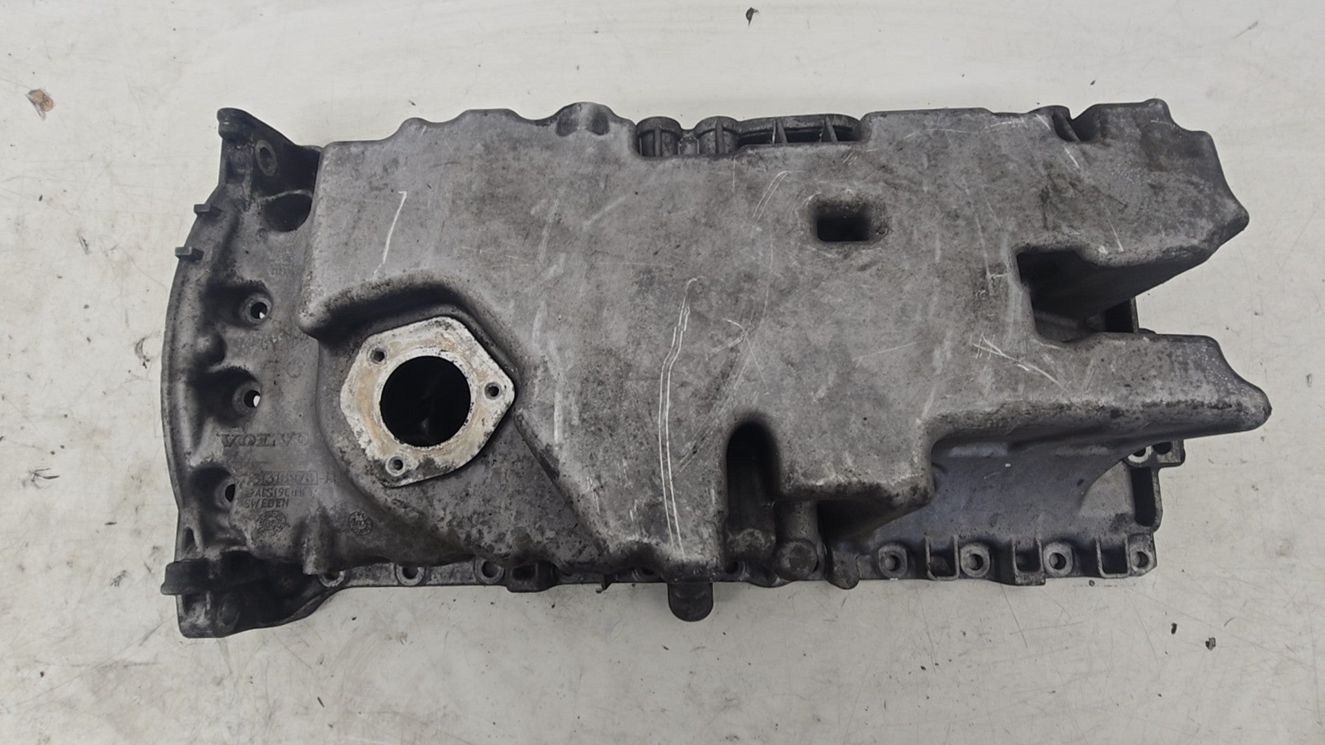 31316978 Volvo V70 III D3 Oil Pan Sump 2010-2016 1984cc Diesel — Genuine