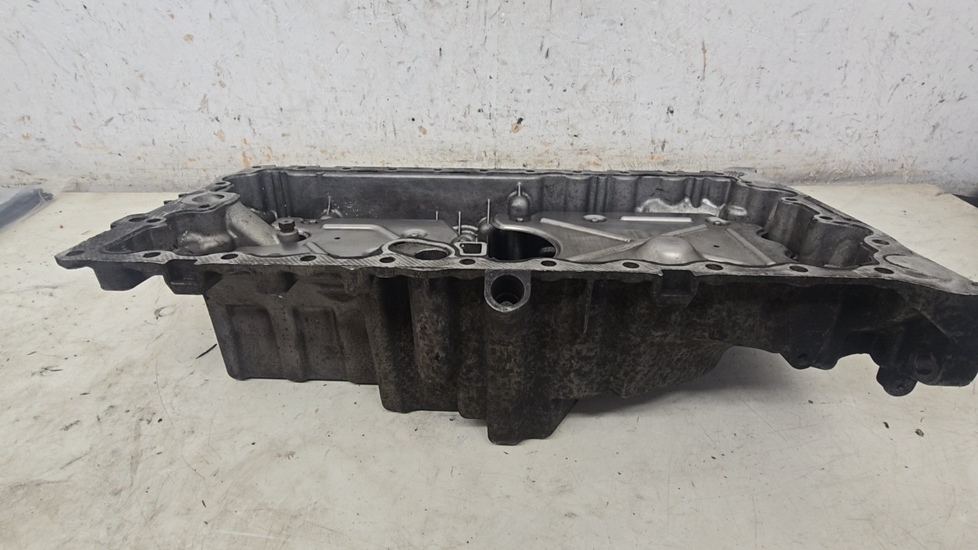 31316978 Volvo V70 III D3 Oil Pan Sump 2010-2016 1984cc Diesel — Genuine
