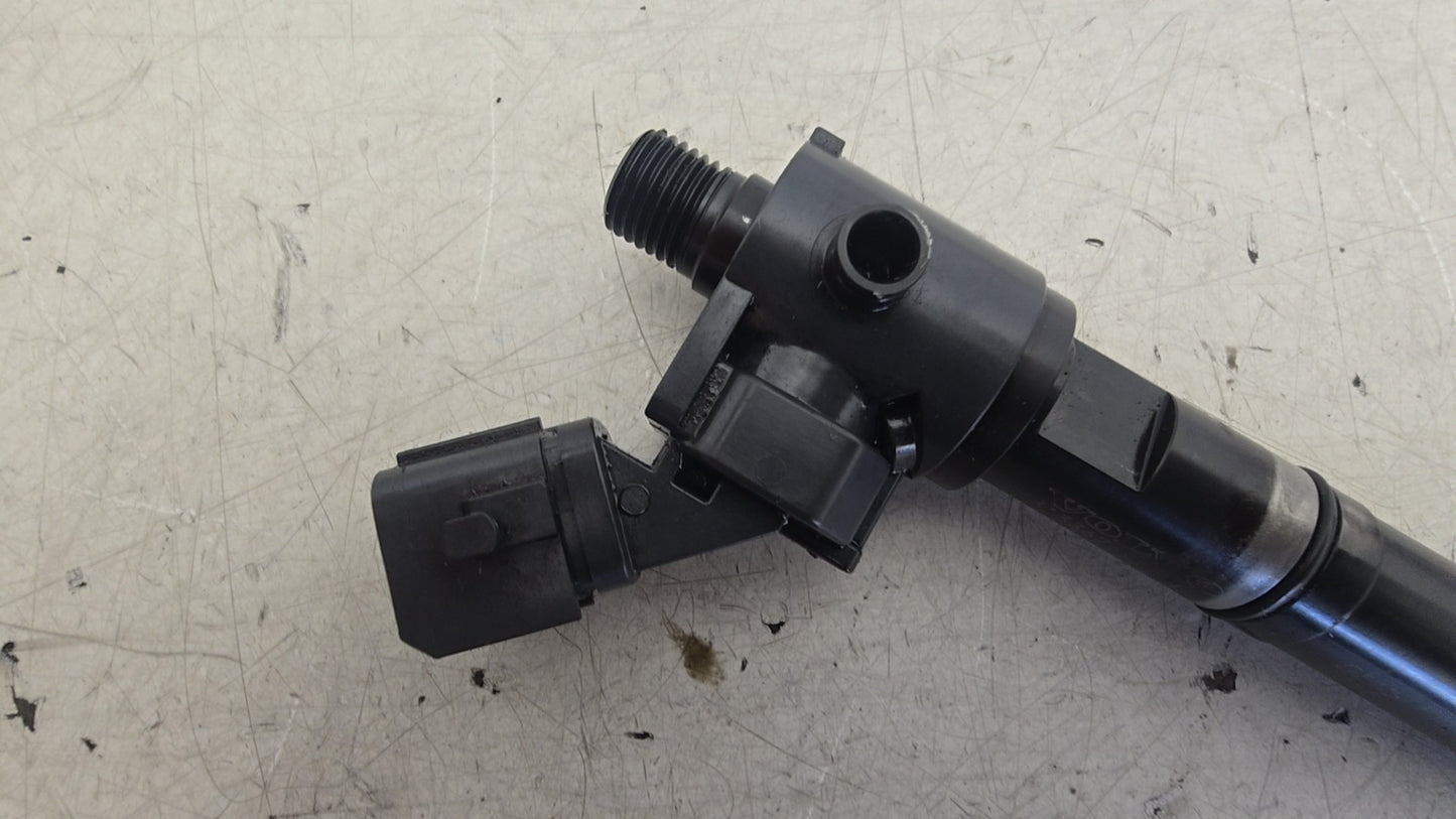 31336769 Genuine Volvo V40 Diesel Fuel Injector 1969cc D4204T13 D4204T8 2014-2018