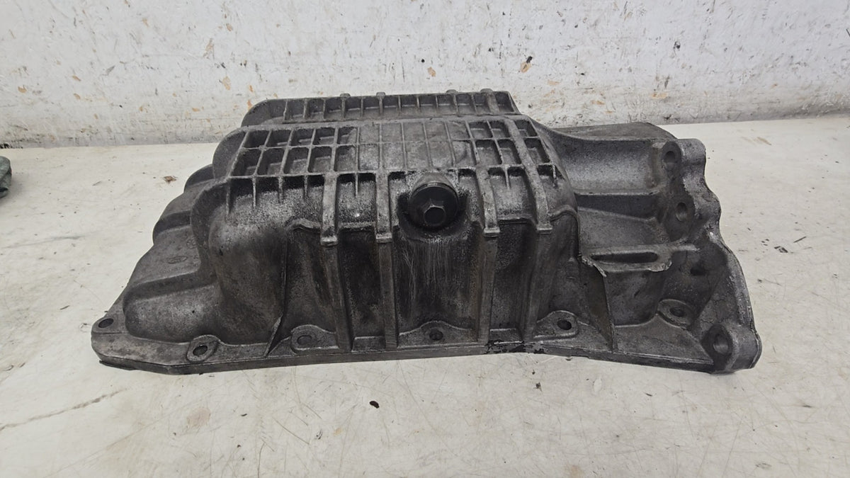 98MM6675-CB Volvo S40 Oil Pan Sump 2005-2012 B4164S3 1596cc Petrol Genuine