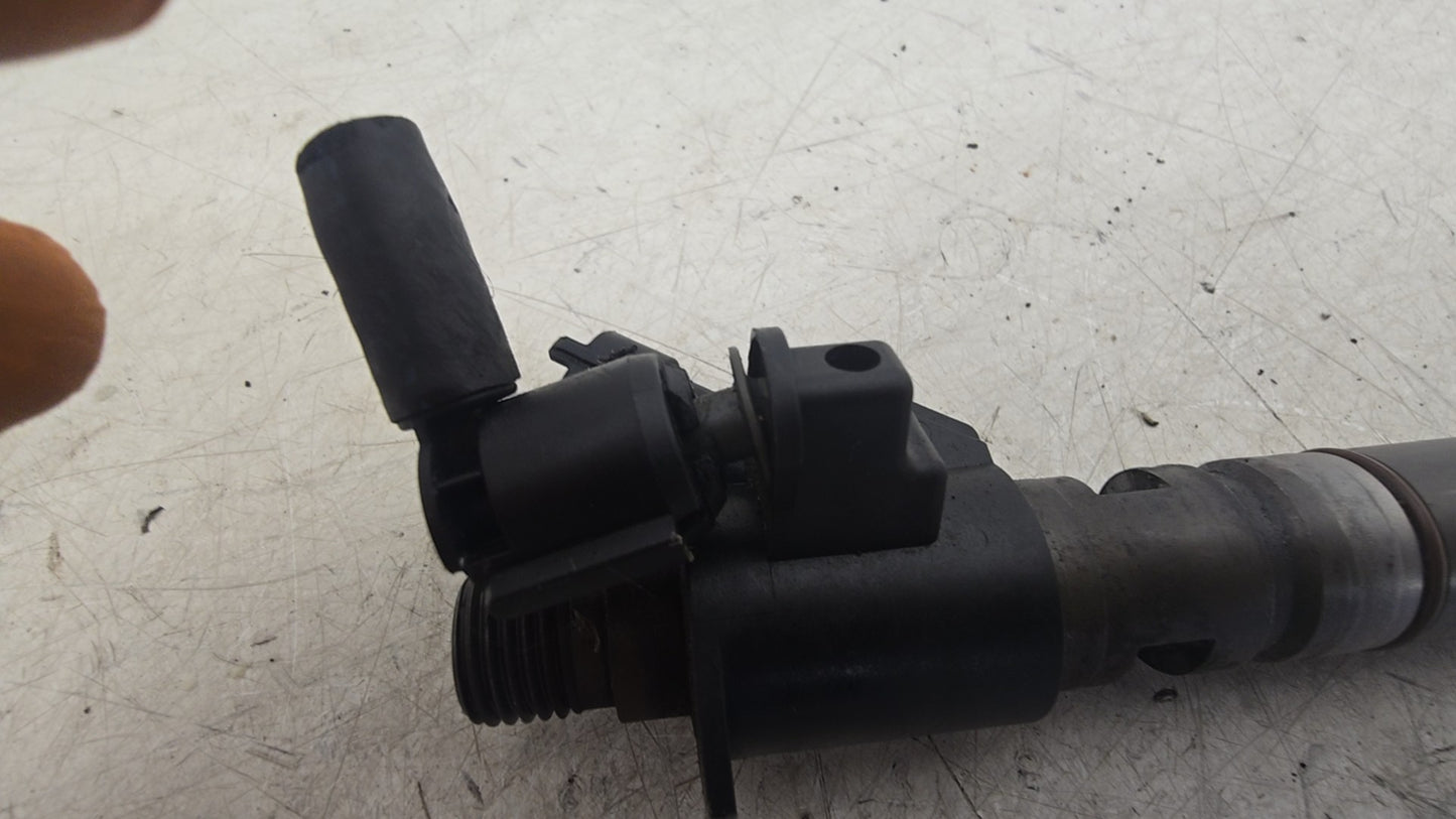 2009-2017 Volvo XC60 D5 Fuel Injector 31272690 0445116016 2400cc Genuine