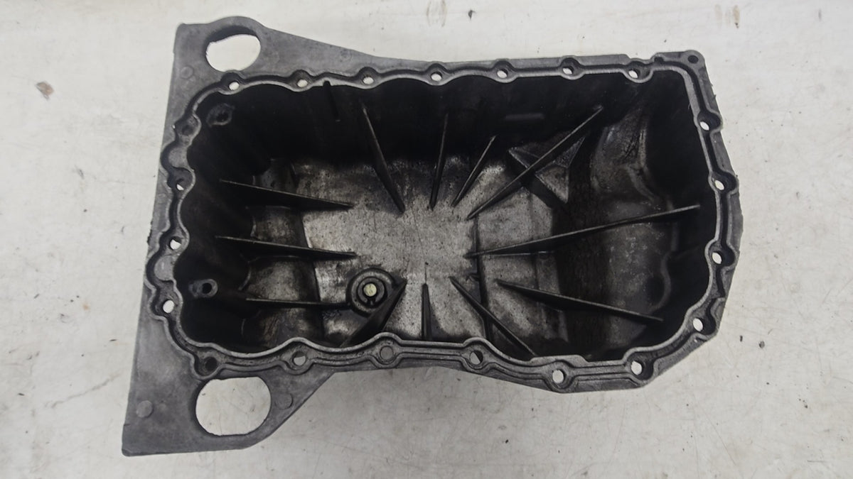 7700114034 Volvo V40 Oil Pan Sump 1870cc D4192T3 Diesel 2000-2004 — Genuine OE Part