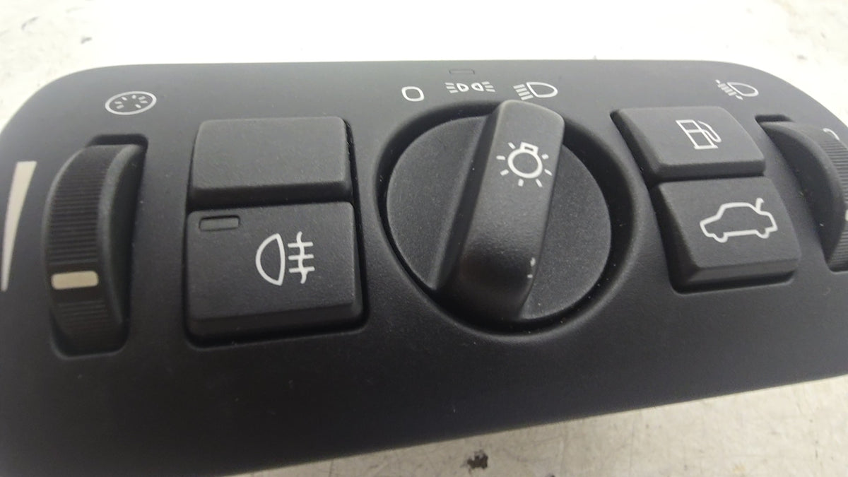 Genuine Volvo Headlight Switch 30739413 — V60 V70 XC60 XC70 2008–2018 RHD