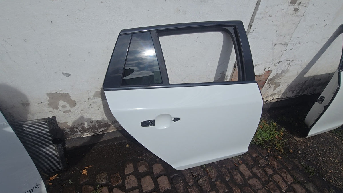 2010-2018 Volvo V60 Rear Right Driver Side Door White Stock Ref 10473 — 2400cc Diesel