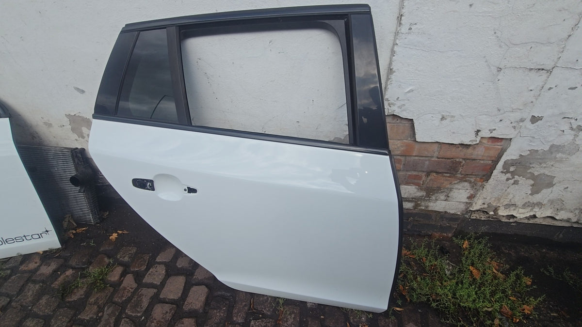 2010-2018 Volvo V60 Rear Right Driver Side Door White Stock Ref 10473 — 2400cc Diesel