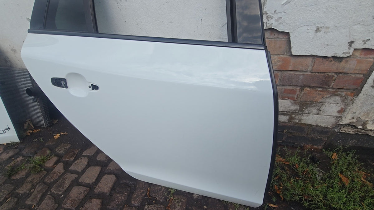 2010-2018 Volvo V60 Rear Right Driver Side Door White Stock Ref 10473 — 2400cc Diesel