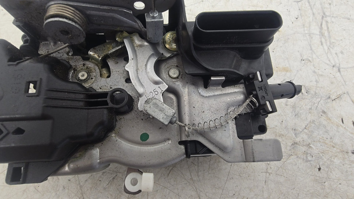 31349894 Genuine Volvo XC60 Front Passenger Door Lock Mechanism 2017-2025 — S60 S90 V60 V90 XC40 XC90