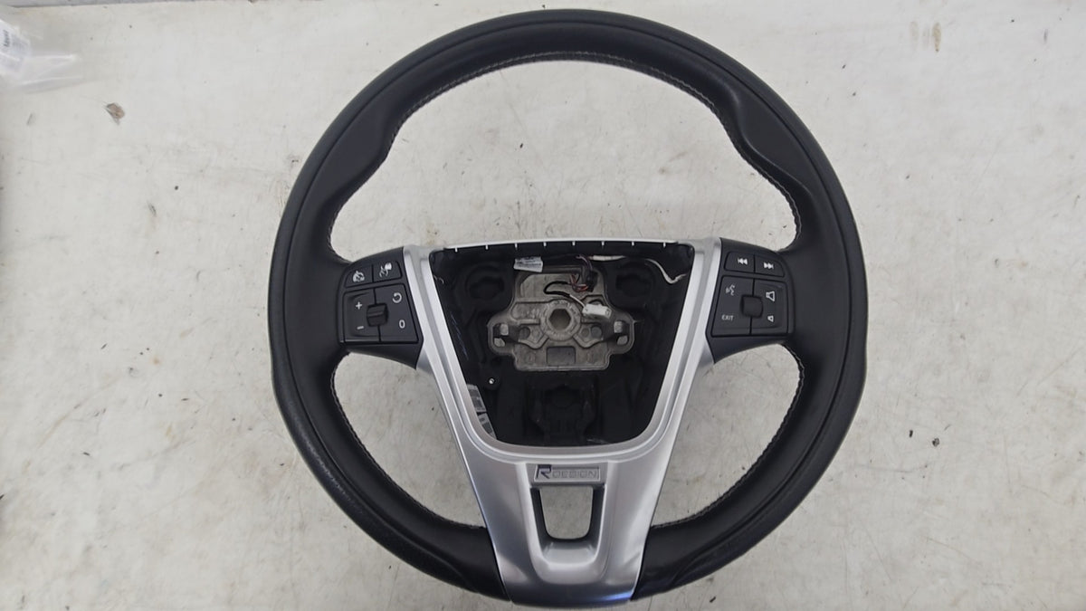 2022-2024 Volvo XC40 Ultimate Recharge Twin Electric AWD Steering Wheel 31332927 — Genuine, Grade A