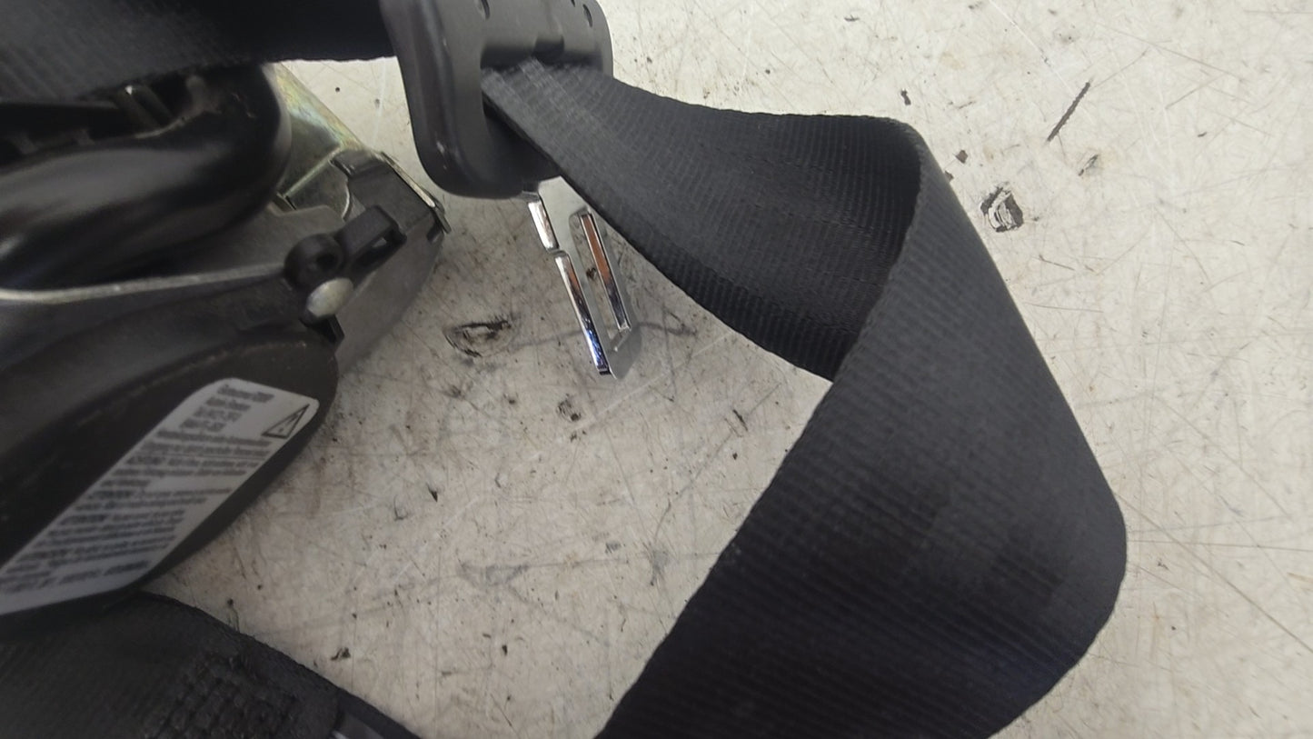 39825739 Volvo XC90 Rear Right Seat Belt 2015-2030 Genuine — VS Breakers Nottingham