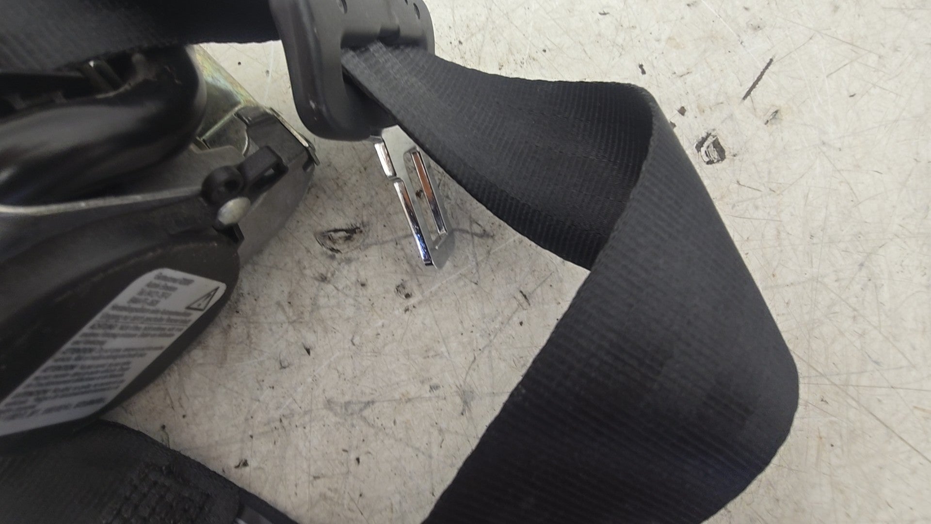 39825739 Volvo XC90 Rear Right Seat Belt 2015-2030 Genuine — VS Breakers Nottingham