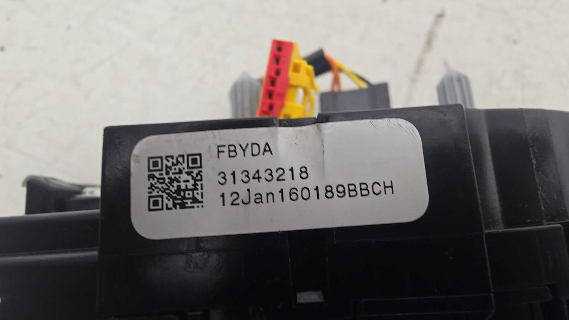 2014 Steering Angle Sensor and Control Module 31343218 — photo 11