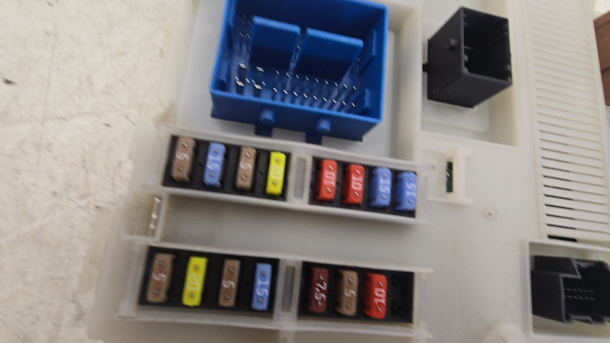 31254837 Volvo XC60 I V70 Interior Fuse Box 2008-2016 2.4D D5244T14 Genuine VRAC A