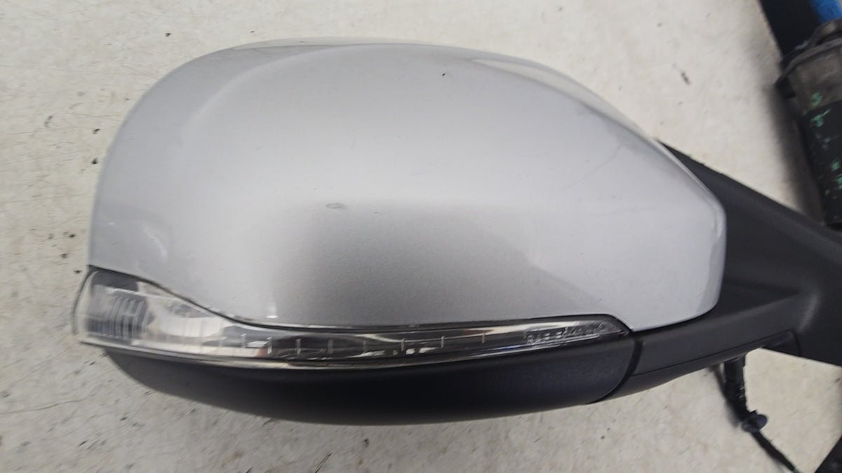 31442244 Genuine Volvo V40 Right Driver Power-Fold Heated Door Mirror Bursting Blue 720 2012–2019