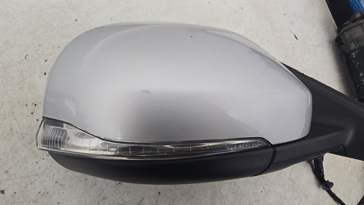 31442244 Genuine Volvo V40 Right Driver Power-Fold Heated Door Mirror Bursting Blue 720 2012–2019