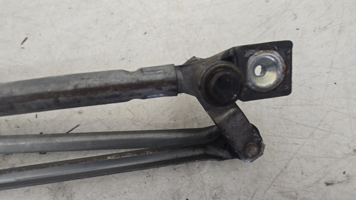 Volvo S60 II Front Wiper Motor Linkage 30753494 — Genuine, RHD, 2009–2018