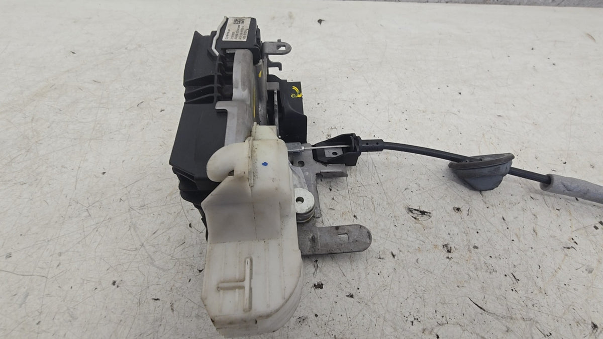 31391825 Volvo V40 Front Right Door Lock Mechanism 2013-2019 Genuine Hatchback 525 526